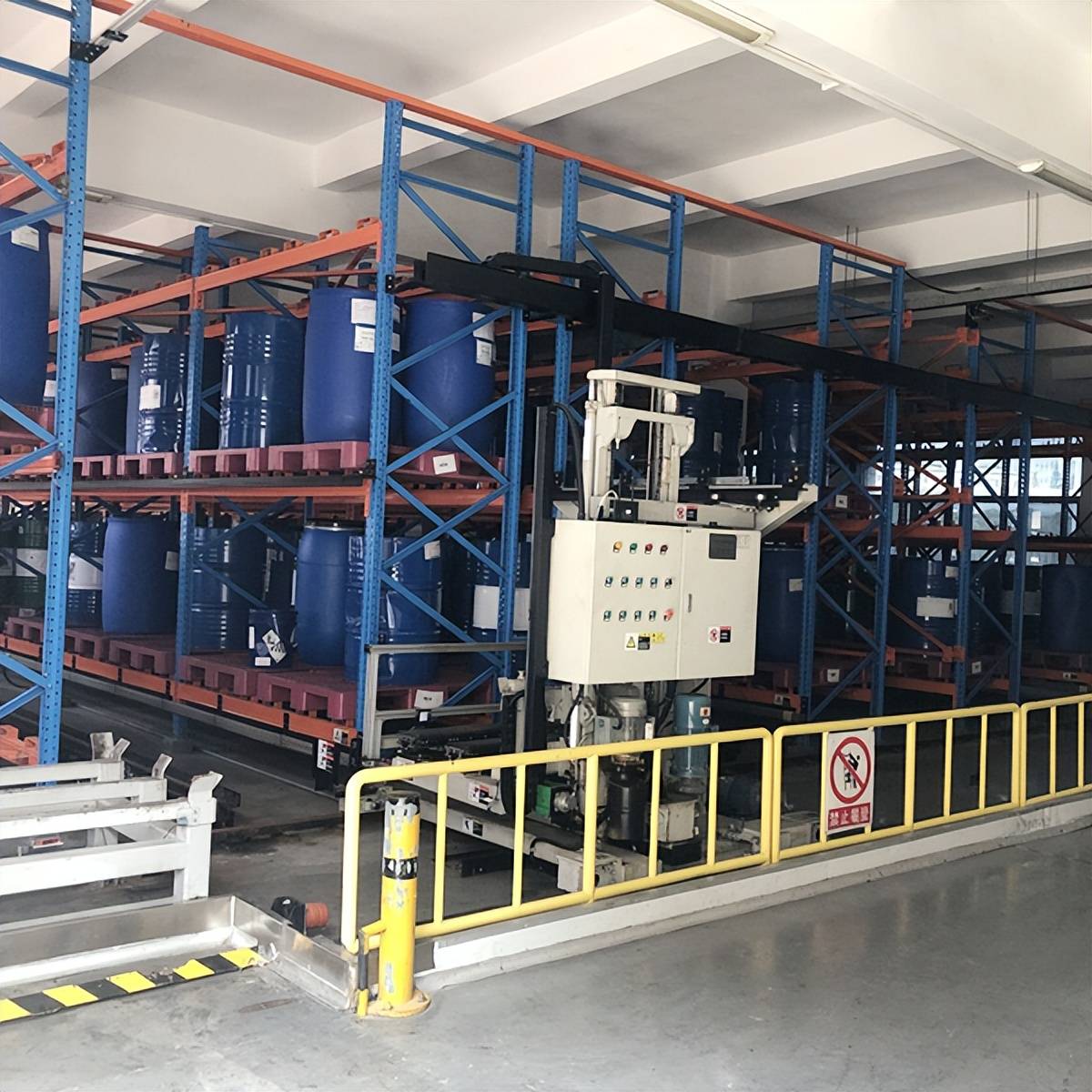 重型油桶货架,仓储管理更简单_存储_设备_重量