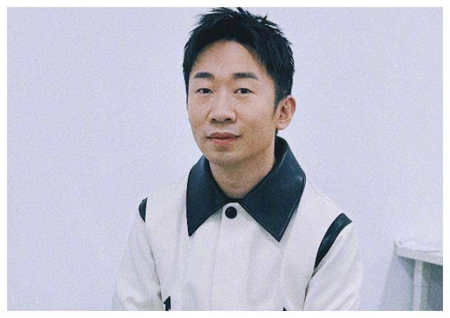 何炅呛声节目组,调侃私下不会如此八卦,力证好六团个个事业心强盛在