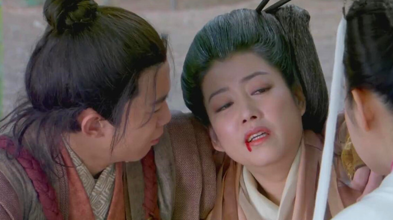 孙婆婆临死前,在杨过耳边到底低语些什么呢,那时小龙女在一旁的_古墓
