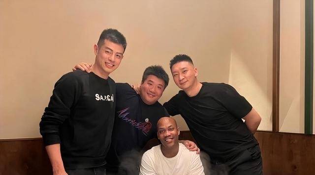 北京队拒绝退役马布里球衣,三大功勋遭轻视,4年3冠成空谈_孙悦_1_cba