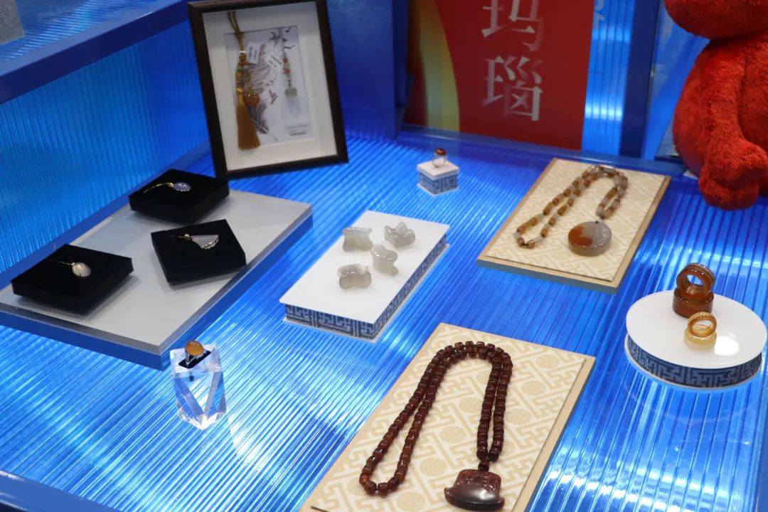 黑河·逊克玛瑙入驻哈尔滨冰雪大世界_发展_产业_合作