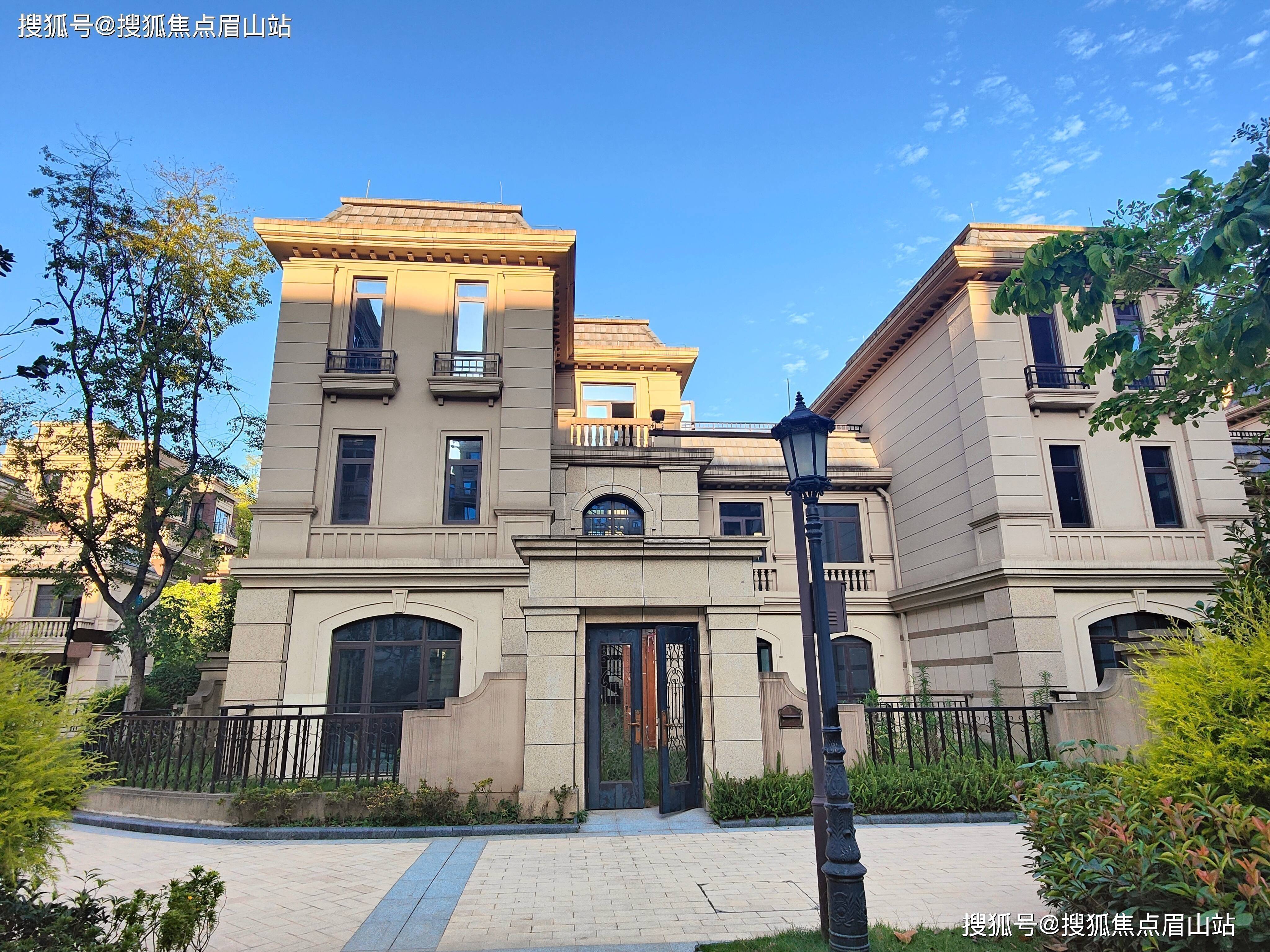 成都万锦城花千墅【售楼中心】-楼盘详情-一房一价-看房请提前致电