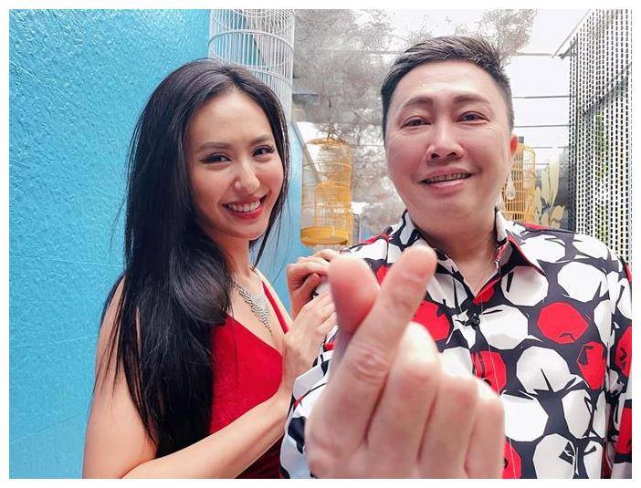 55岁赵正平将迎娶小22岁空姐,宣布2亿台币财产全部登记女方名下_前妻