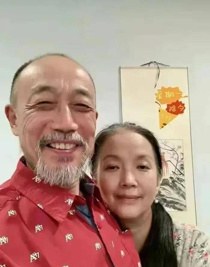 事实上,孙海英和吕丽萍在美国的生活质量,其实很一般,根本没有在国内