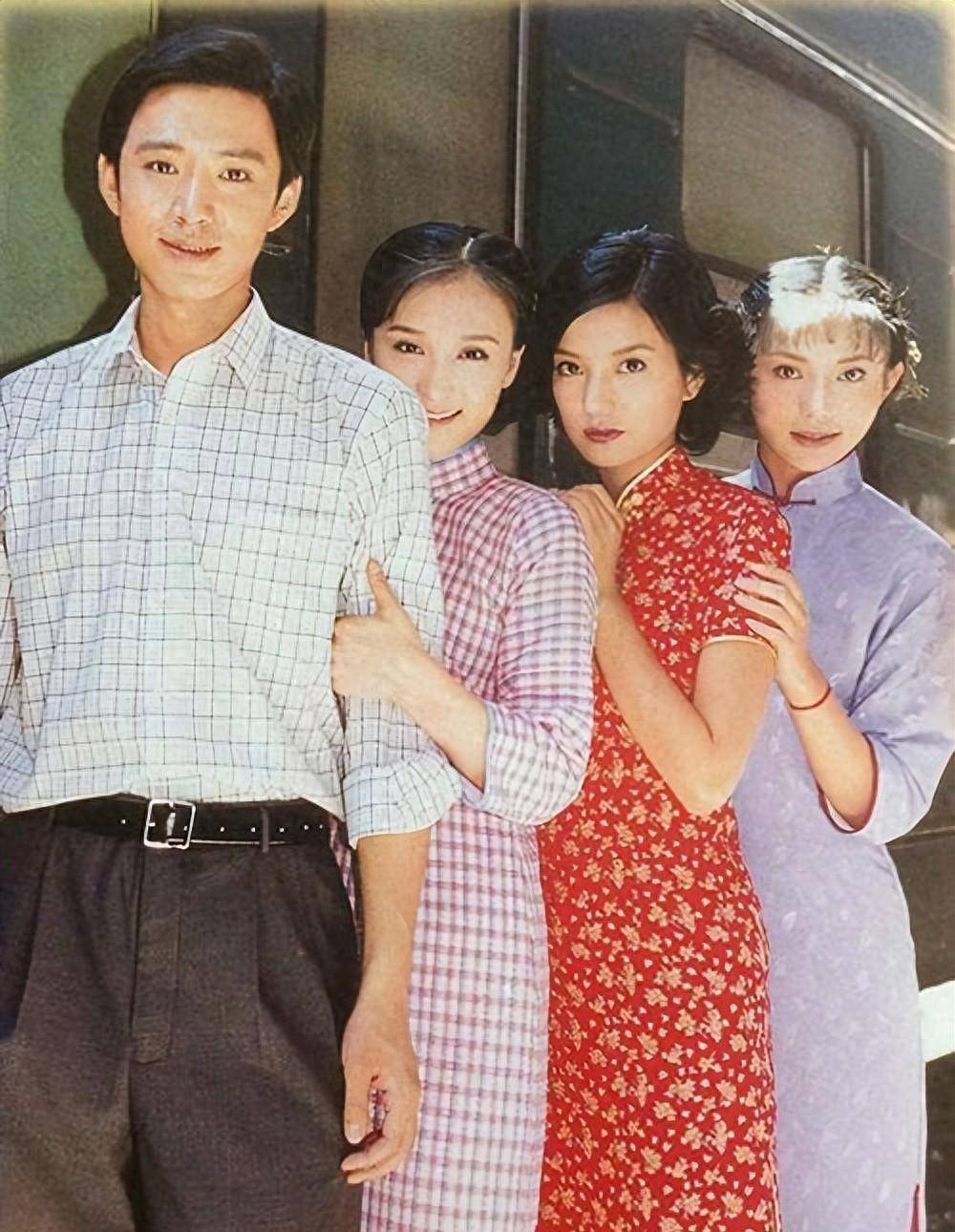 如果你问,娱乐圈里那些红男绿女的事,我能说上八九不离十.