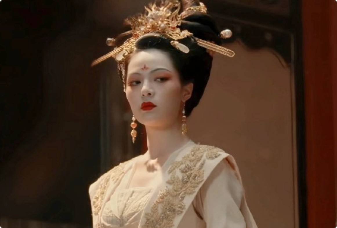 这次轮到钟楚曦翻车了?