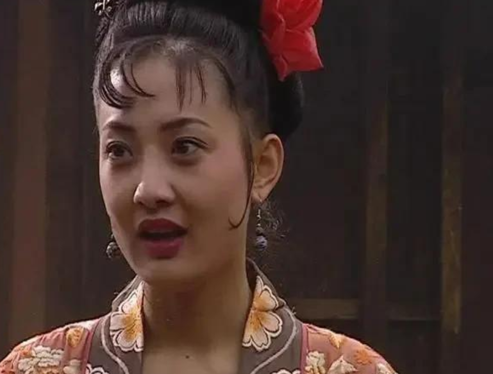 水浒中的潘巧云,为何看上和尚裴如海?