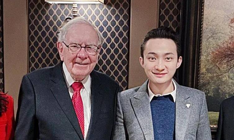 股神巴菲特经历了什么?为何怒气直言?_午餐_赵丹阳_朱晔