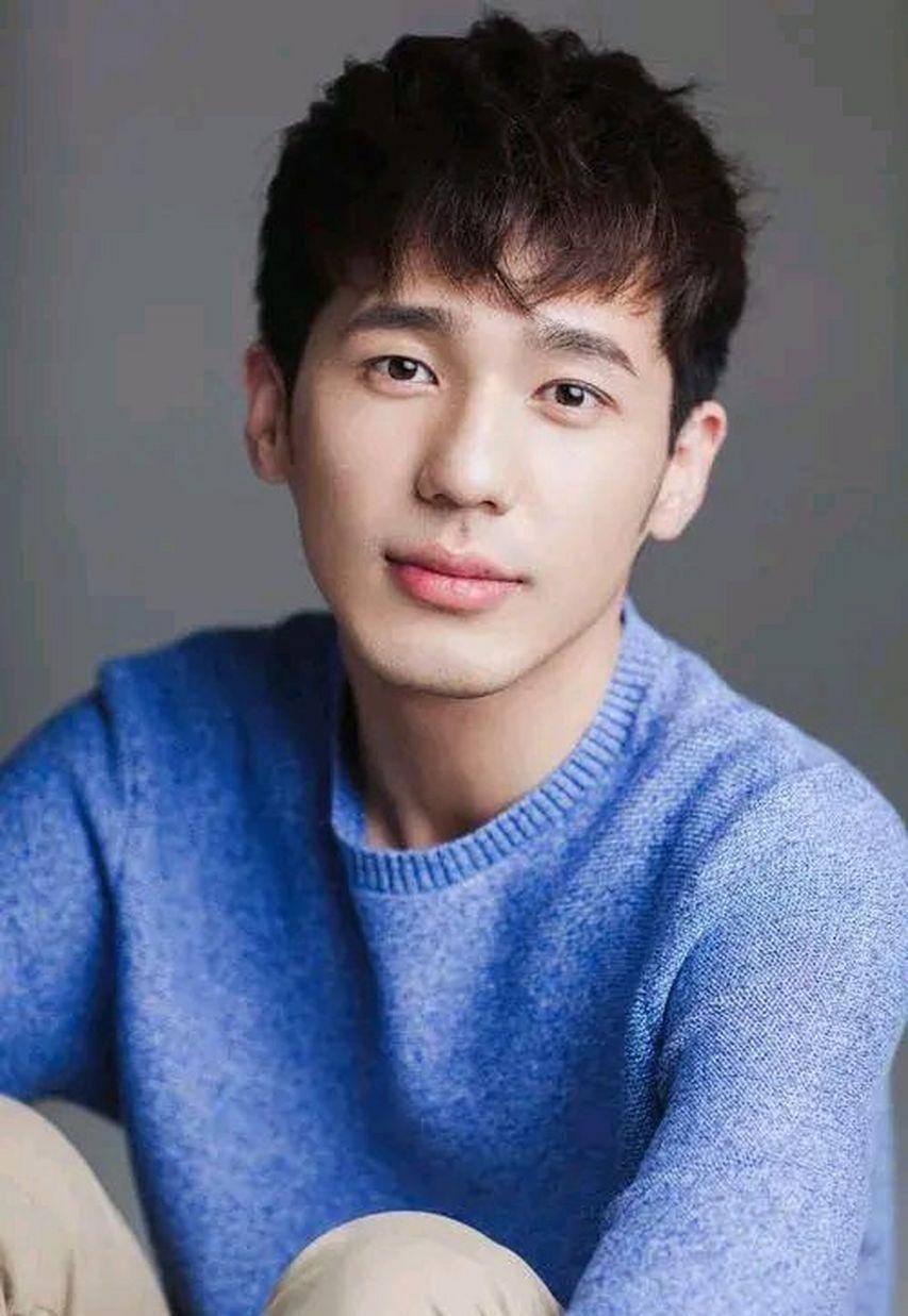 父亲亿万身家,母亲是著名演员,他却跑龙套14年,33岁终成实力派_白宇