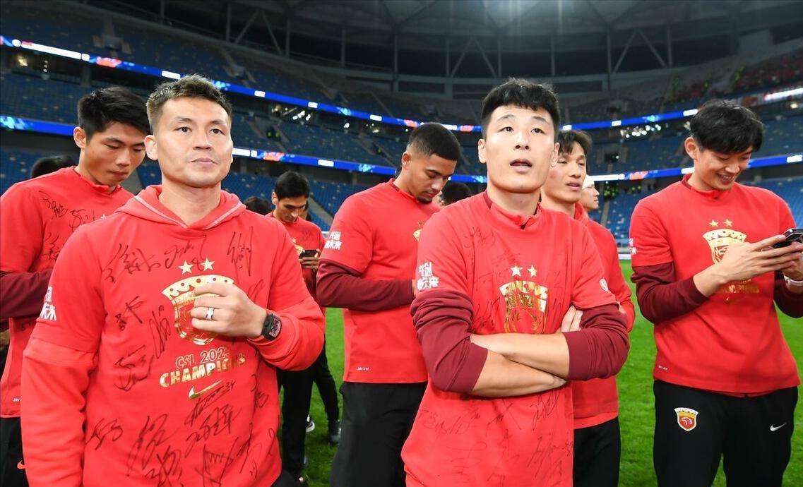 官宣,中超冠军首位离队国脚,4年狂飙95场,签约第4名,献礼成都队_球员