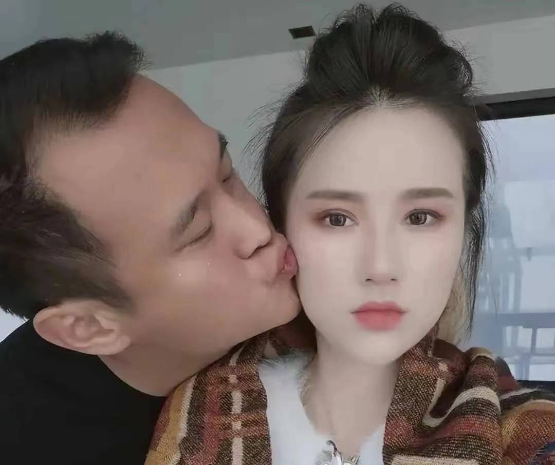 徐云龙老婆大蘑菇图片