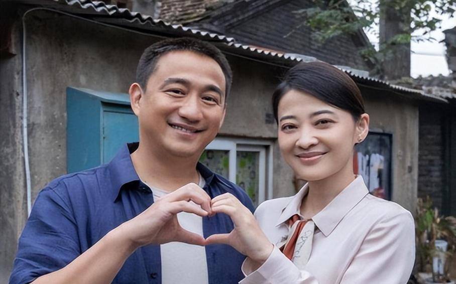 19岁成名春晚,23岁与张国荣同台,现被宠上天!_梅婷_成为了_观众们