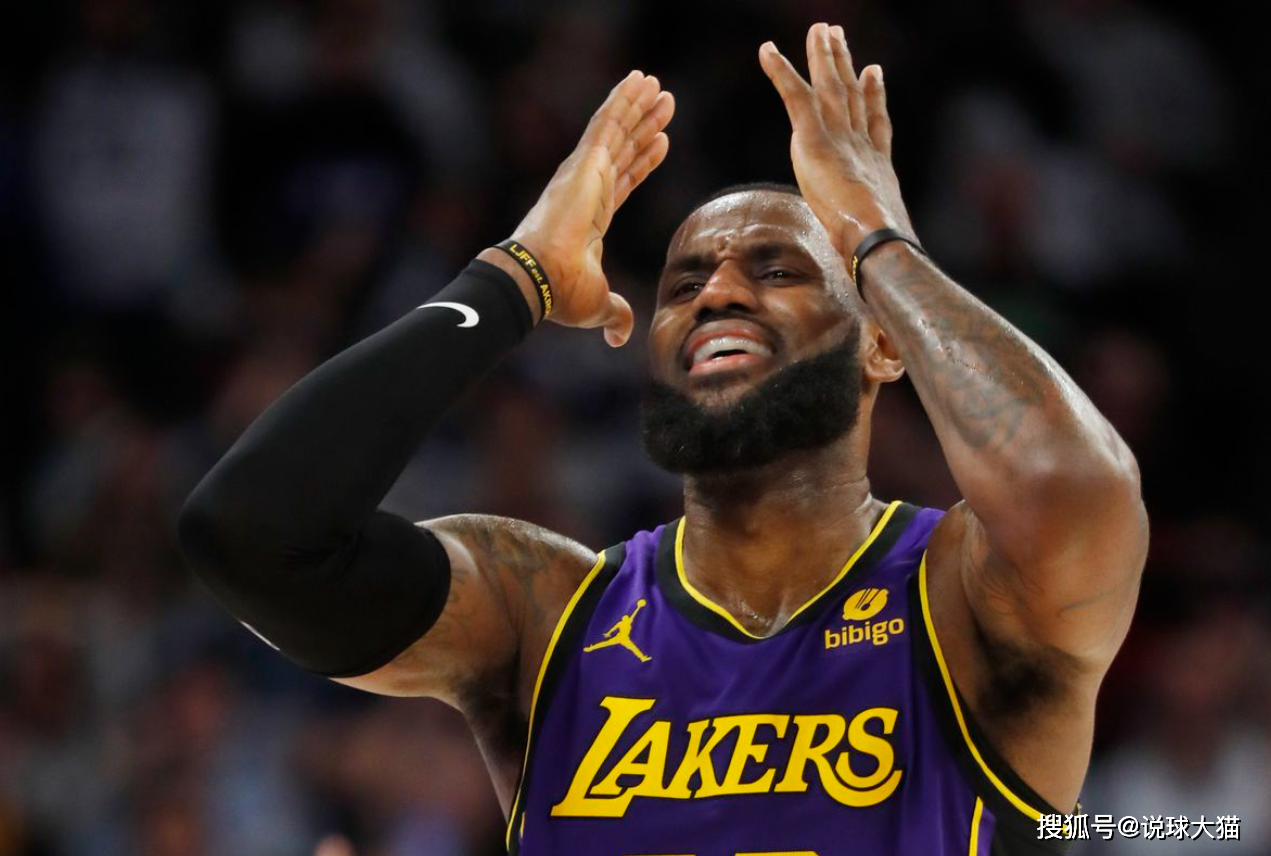 7次,库里3.1次,特雷杨4.3次,詹姆斯呢_方面_nba