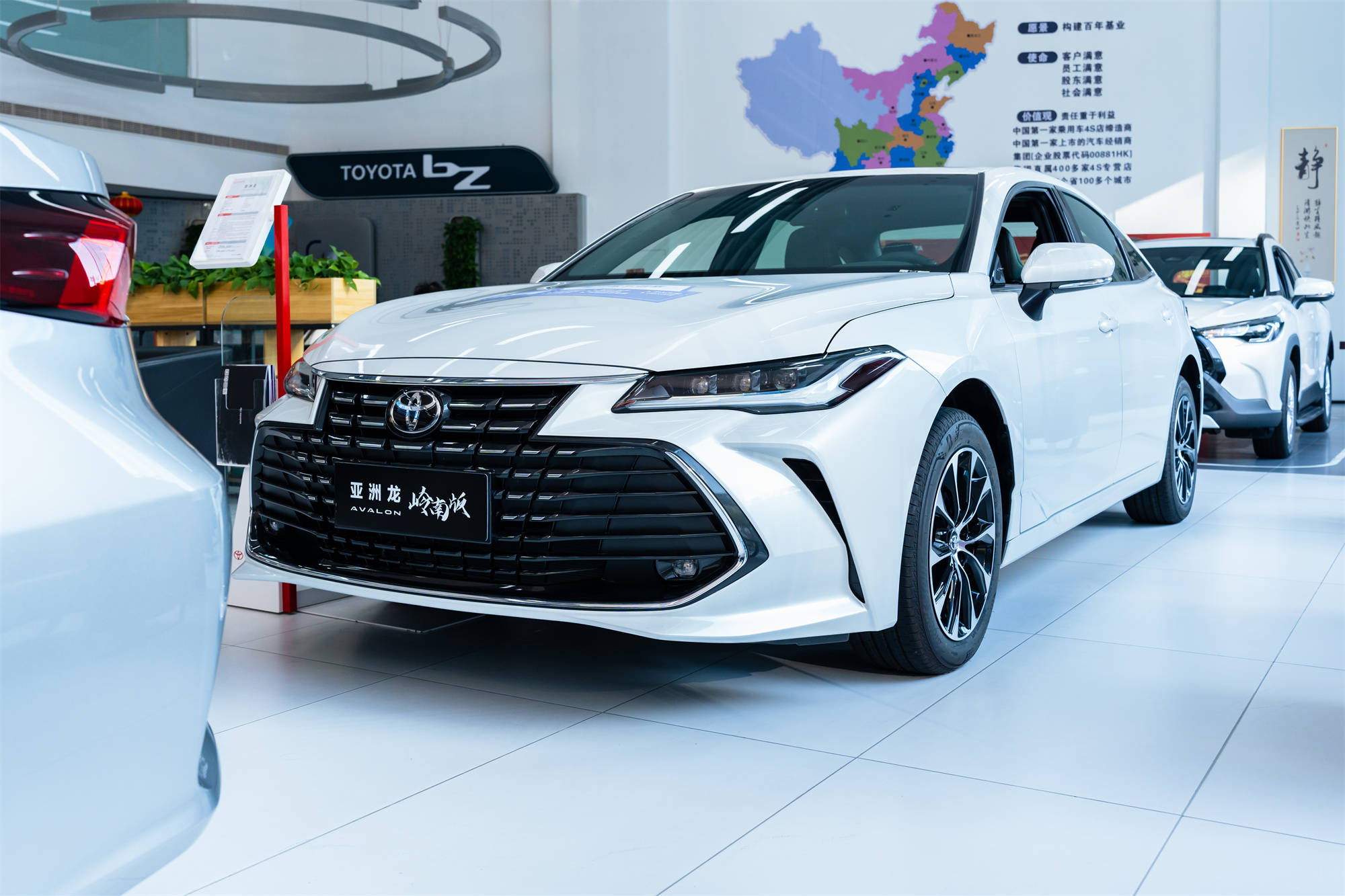 年前购车又能“薅羊毛”了，15万左右拿下亚洲龙?