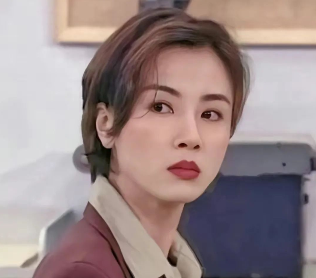 袁洁莹:情海浮沉,终寻自我_生活_感情_经历