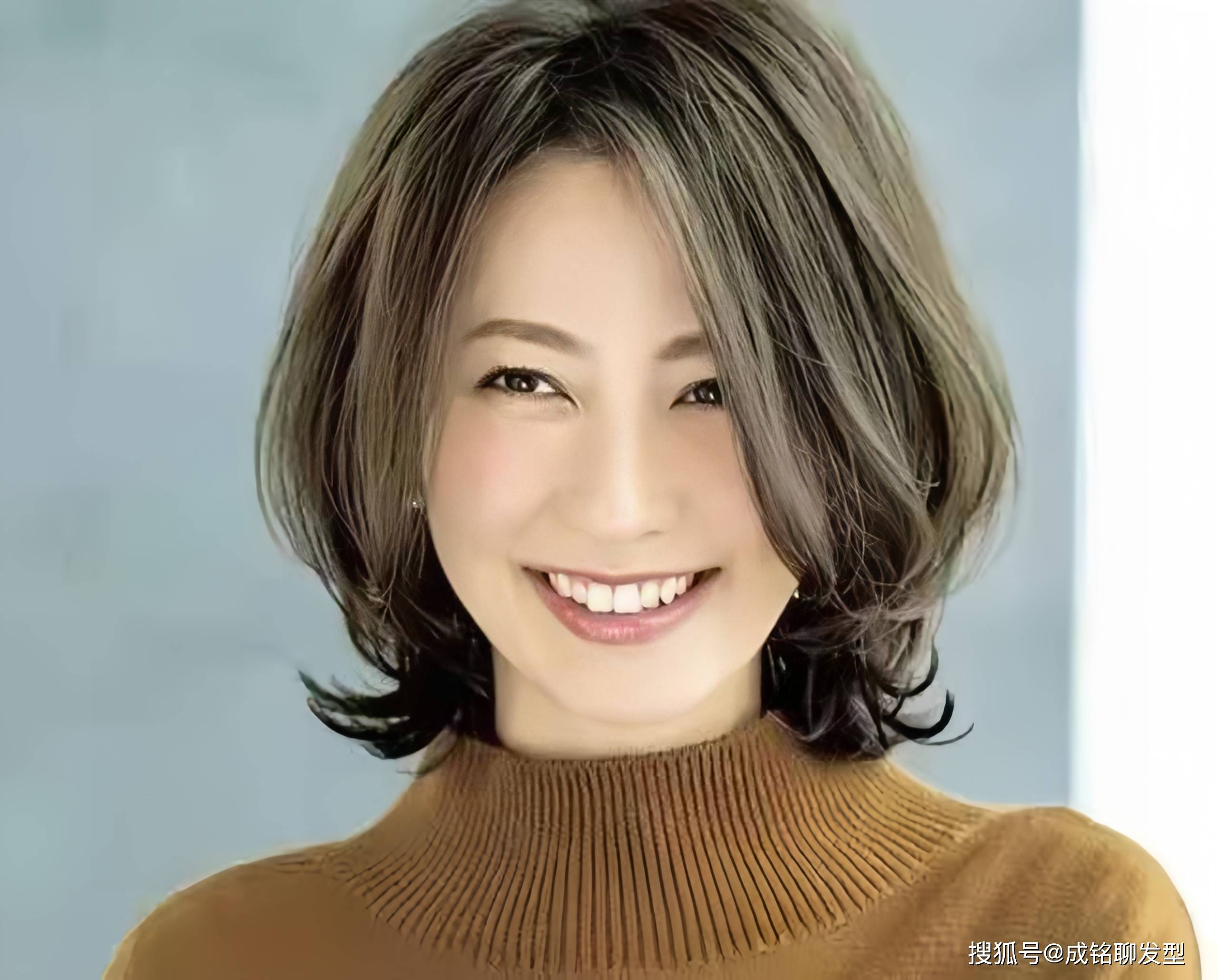 女人40岁发型图片