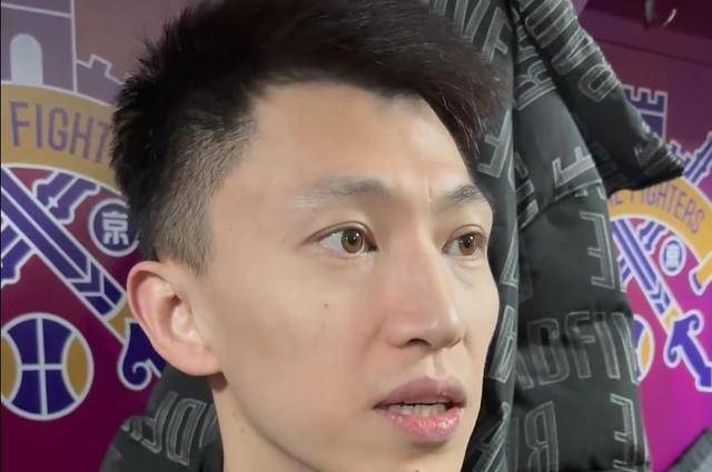 北控108-104山东,来看闵鹿蕾,李晓旭,邹雨宸与丁伟说了啥?