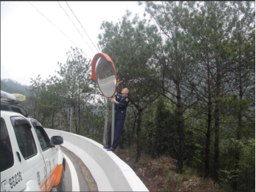 天水市秦州區g247國道喇嘛山和g316國道草灘溝路段的路況複雜,該路段