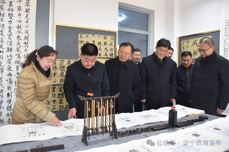 济宁市教育工作四季度现场观摩述职评议会议召开