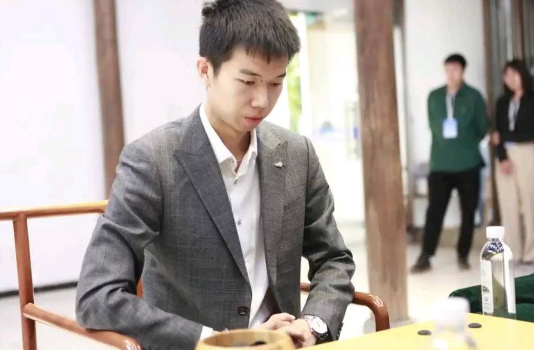 第一人辜梓豪,个位数胜率逆转韩名将,立功!_九段_局势_棋盘