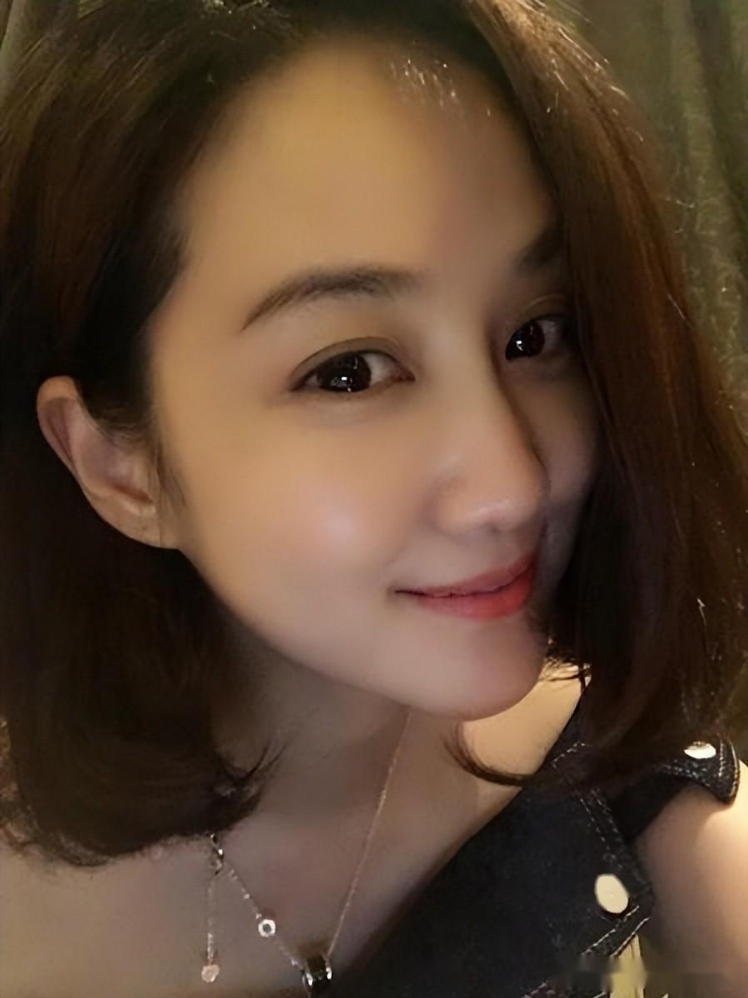 演员关思婷:男友患抑郁症后不离不弃,结婚12年,无儿无女也幸福_张桐