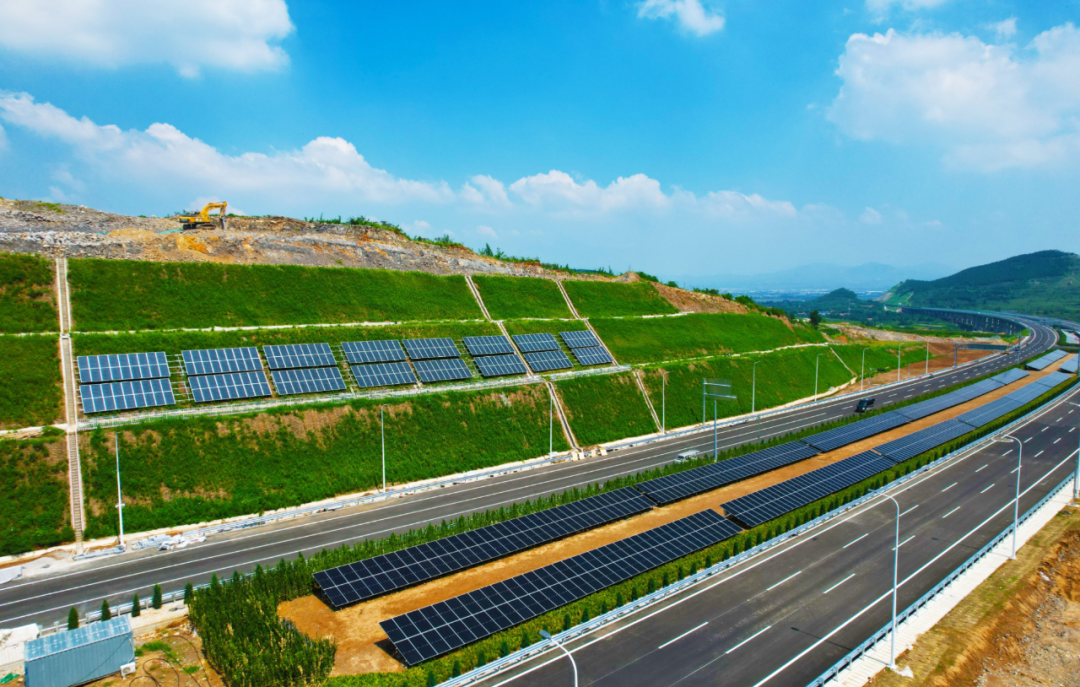 2024光伏储能展:光伏 高速公路按下新能源发展加速键