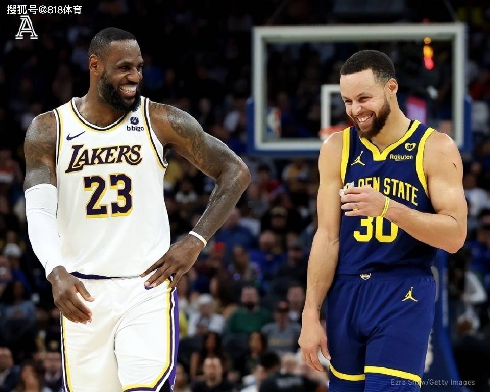 2秒,詹姆斯突破造犯规两罚全中完成,库里最后极限出手,但是终场哨声