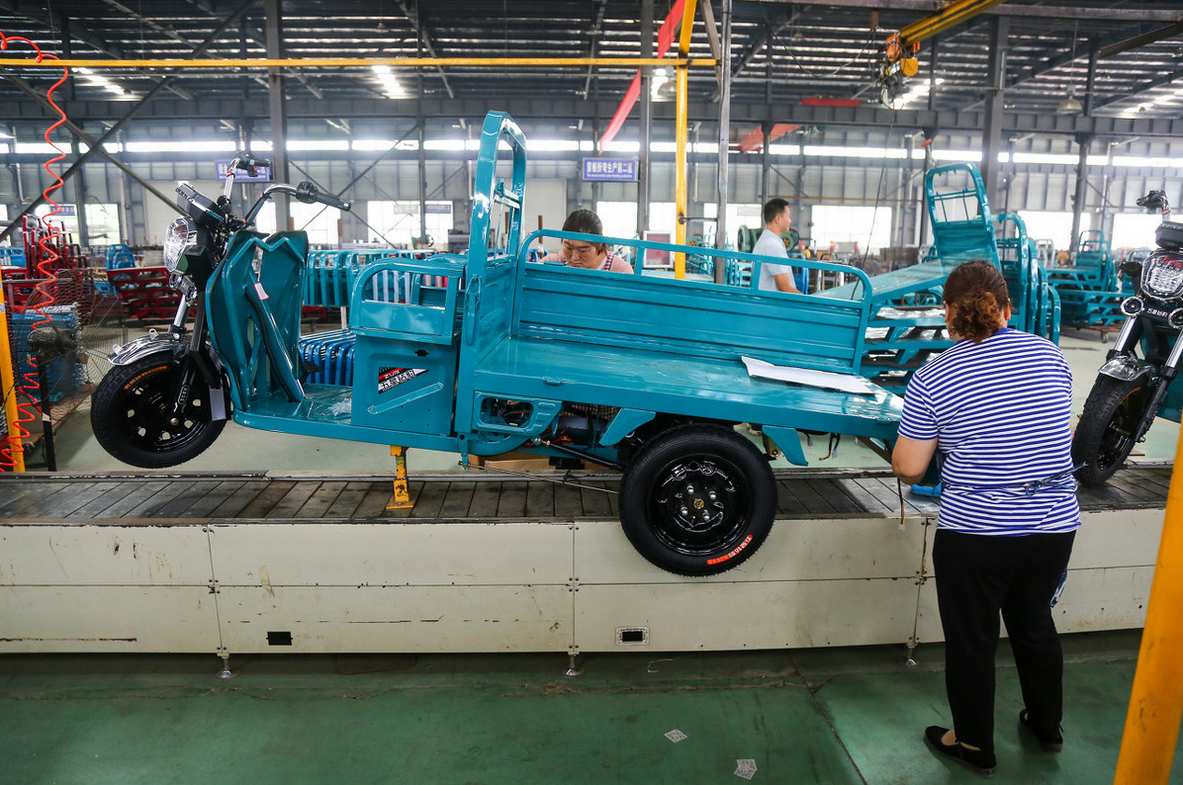 国产"三蹦子"走红海外,老外开着上牌照,路人纷纷求链接_搜狐汽车_搜狐