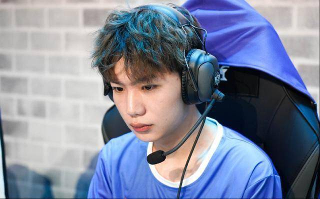 九尾率队拿下冠军!