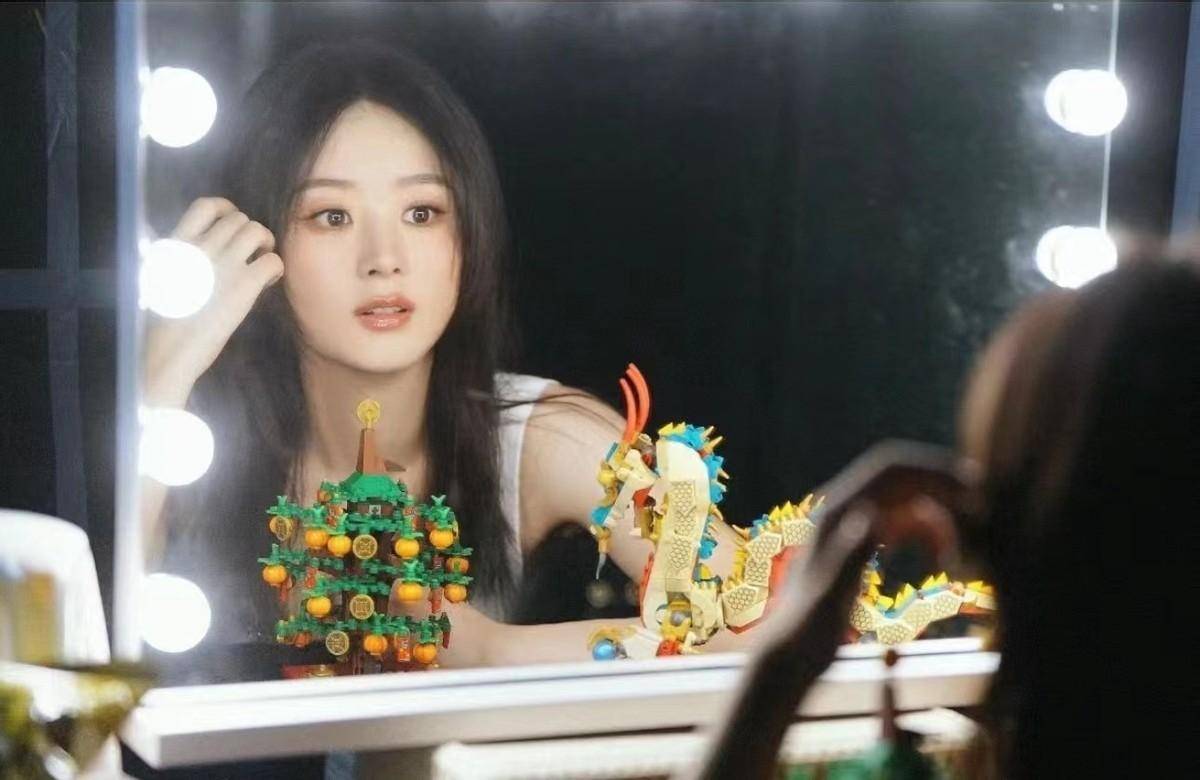 赵丽颖新年"换头"彻底惊艳到大家!