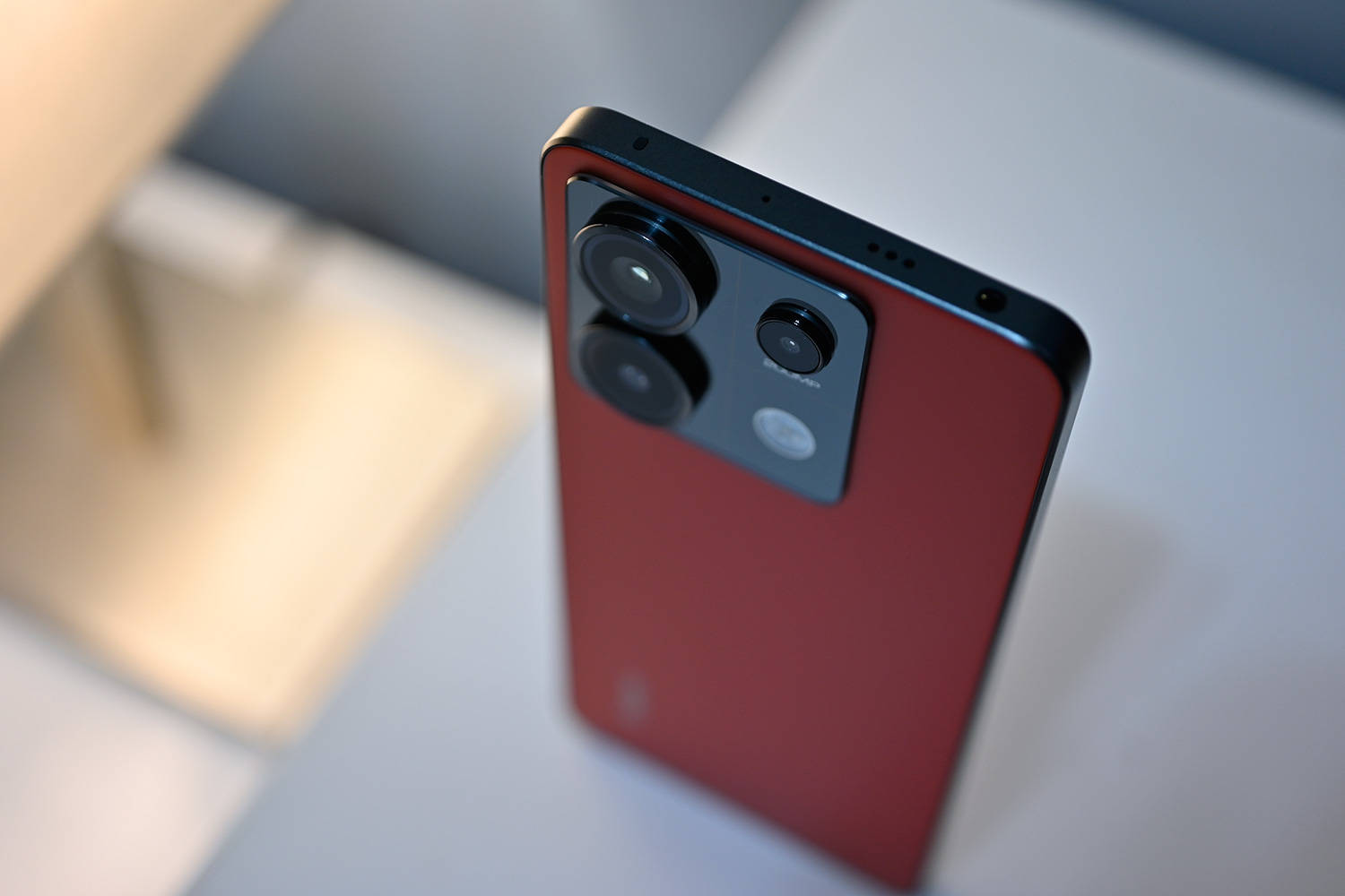 红米note 13 pro好运红开箱:小立边颜值高,色彩奔放但设计含蓄_手机