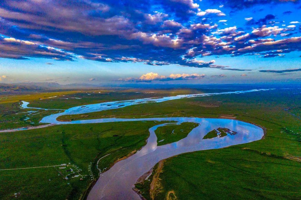 黄河第一湾尕海当周草原米拉日巴佛阁桑科草原甘加秘境拉卜楞寺推荐