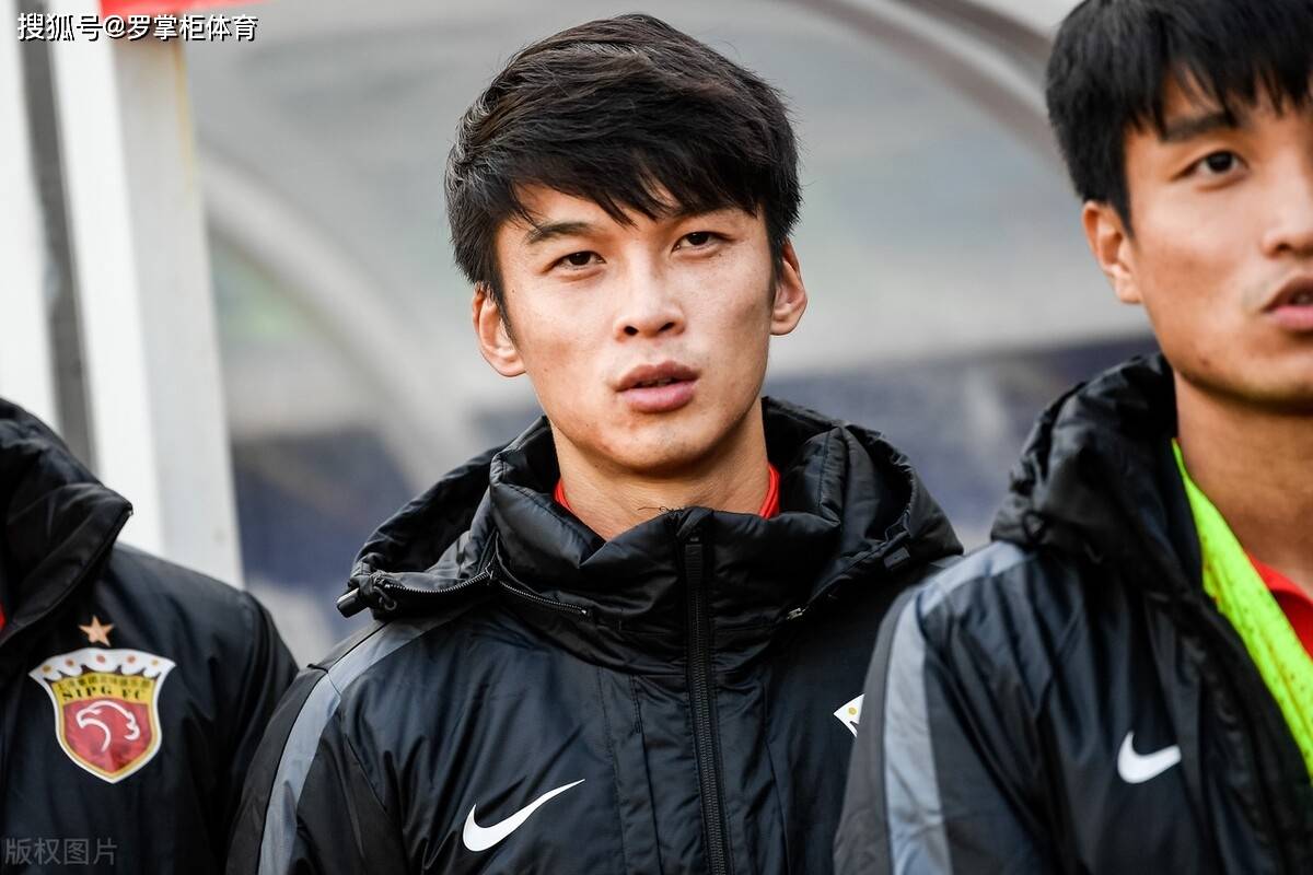主动为上港甩掉一个高薪包袱,未来或压哨驰援于根伟_张一_能力_球员