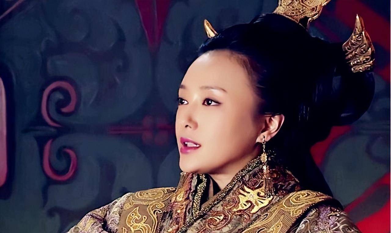 薄姬:刘邦的妃子,出身贵族,生下汉文帝,最终成为皇太后