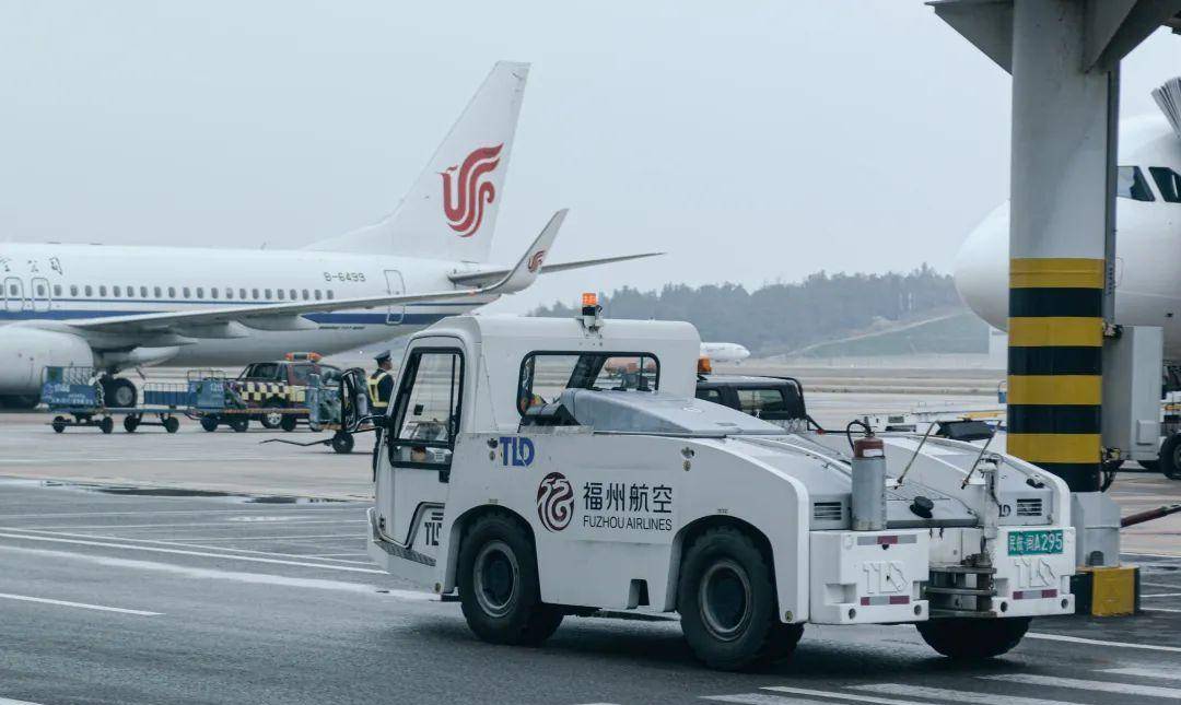 福州長樂機場地勤車輛隨拍_航空_來