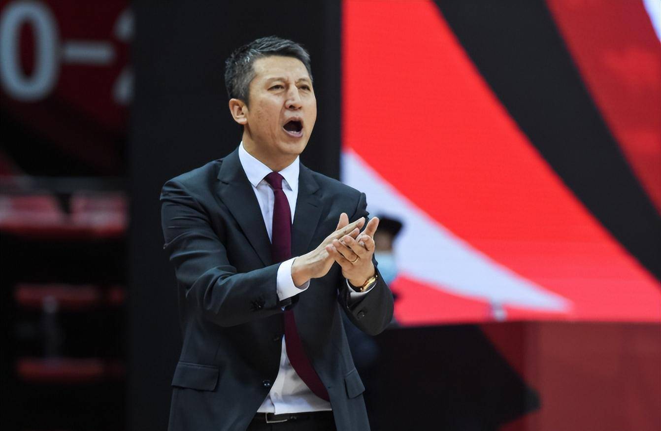 cba超级外援加盟广州男篮,携手郭士强力争八强_布朗_摩尔_李彦哲