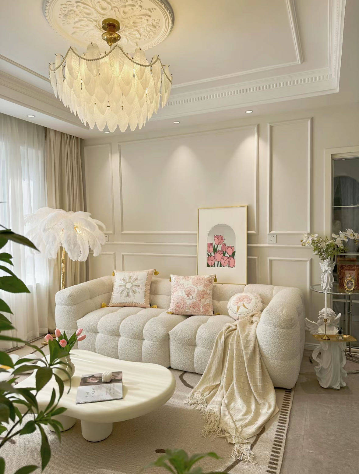 我朋友说,法式风格的装修通常采用的都是柔和的颜色,如果想装修的话