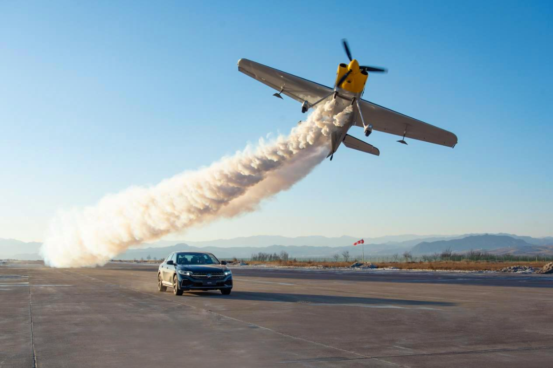 决战特技飞机!看上汽大众帕萨特如何挑战不可能?_搜狐汽车_搜狐网