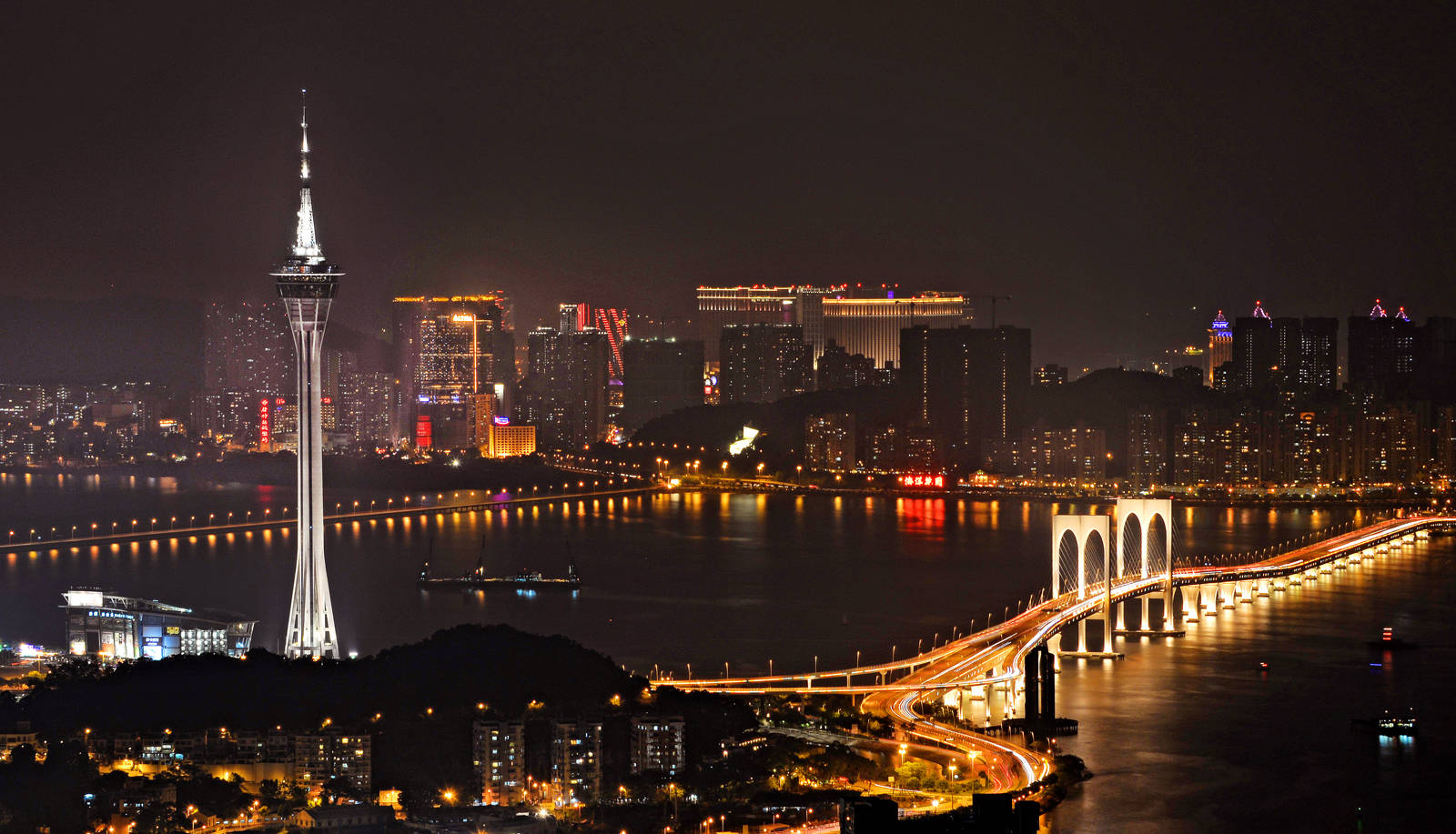 夜游港珠澳大桥夜景图片