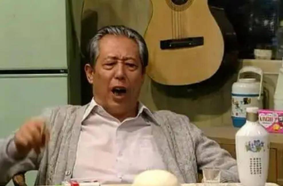 演员文兴宇:一天两三包烟,患癌去世15年,遗孀的坚持让人泪目_张克境