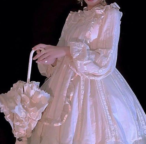 心理测试:选一套你喜欢的仙女裙,测你适合和什么星座