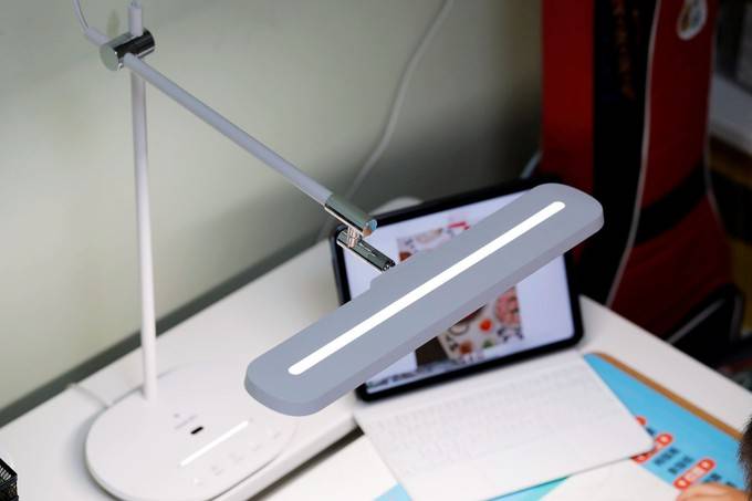 护眼台灯是国A好还是国AA好？一文了解护眼灯国a与国aa级差别