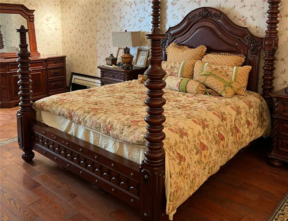 四,不碰廉价美式床铁艺烤漆的时间长了容易磕碰掉漆就不说了,异响可谓