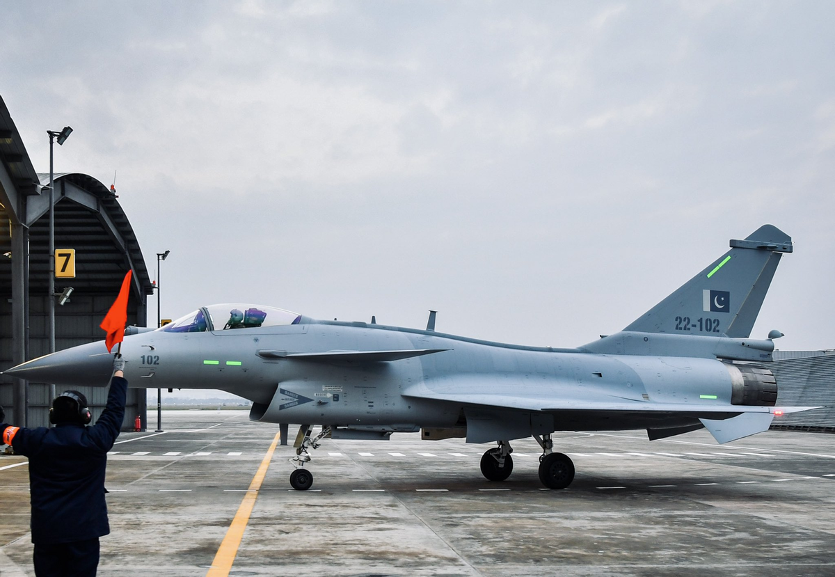 解放军歼10c如何_战斗机_挂点_导弹