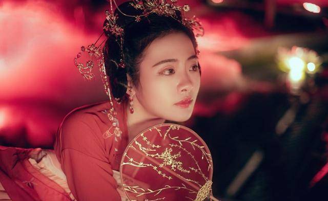 这个沦落风尘的女子,竟为后世留下了一个不灭的传说