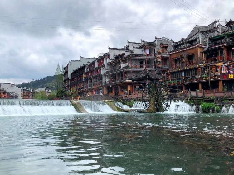 湖南張家界旅遊有什麼地方好玩的著名景點,湖南旅遊有