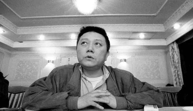 "京圈"一哥王朔,承包了90年代半个娱乐圈的潇洒往事_写作_北京_大院