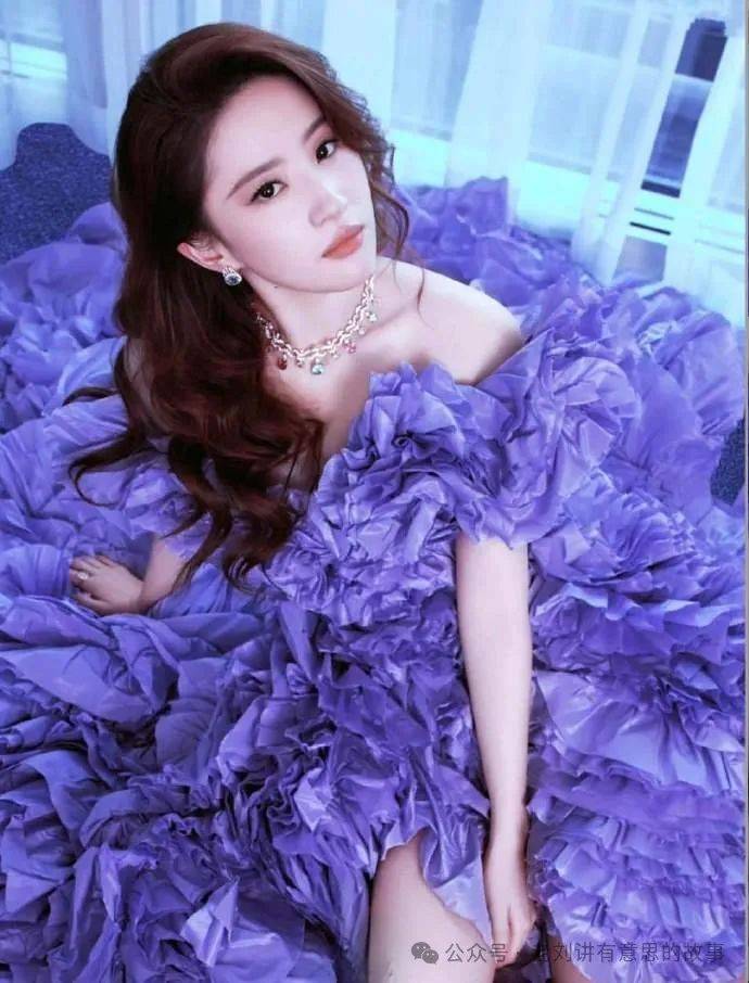 如果当年刘亦菲没有拒绝李安的色戒,那被封杀的就不是汤唯了吧_汤维