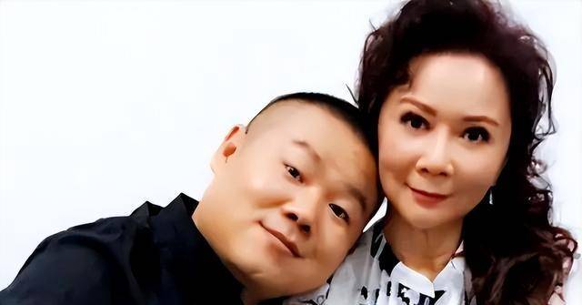 这也得到了蔡明家人的理解和支持.