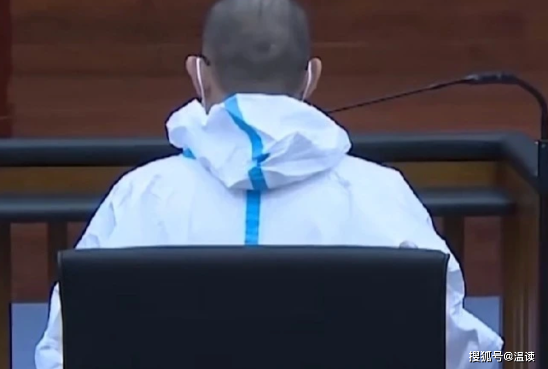 第一,叶诚尘曾经对她说过,叶第一次和张发生关系就是被张波强暴的